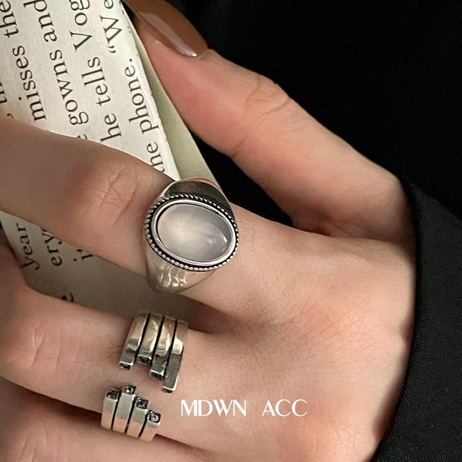 Geometric retro elegant brand ring with stone with zircon