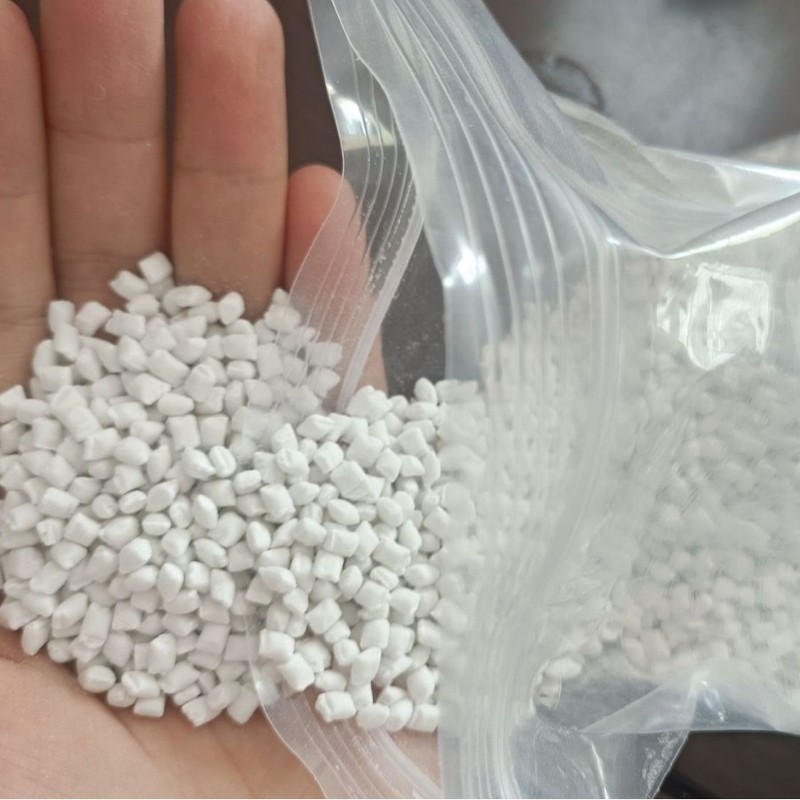メーカー卸売 PP プラスチック白色炭酸カルシウム充填マスターバッチさまざまな小型家電製品の生産用充填マスターバッチ|undefined