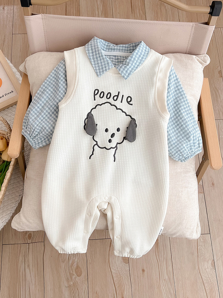 赤ちゃんの春と秋の連体服春の男の赤ちゃんの漫画のストラップのセット