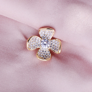 South Korea cute petal collar pin simple creative zircon anti-exposure buckle elegant collar coat corsage accessories