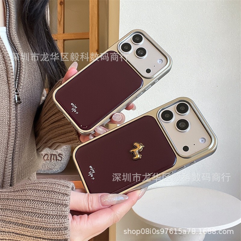 Red-brown 3D golden horse design phone case for iPhone 18 Pro Max, also compatible with the new 17 Pro and 16 models, offering a premium look and providing protection for the 15
