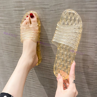 ˮ����Ьԡ�ҷ����ٸ�ƽ���z�|�Ͽ���Ьˮ�������L�ҾӲ����ϰ�