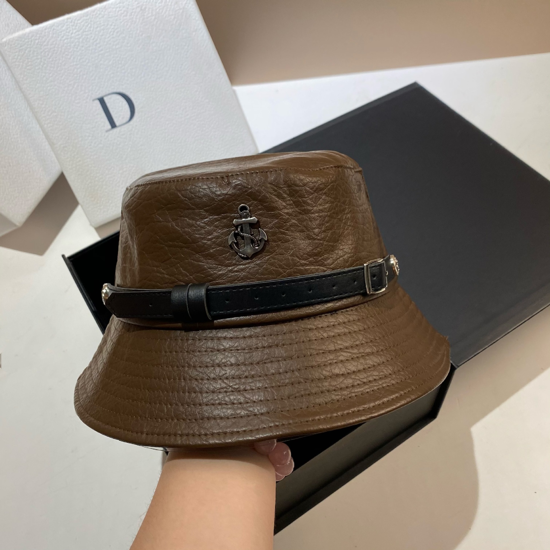 Ceinture de Style britannique de haute qualité, bérets pour hommes et femmes, chapeau de peintre en cuir à motif litchi personnalisé et à la mode, printemps_voghion.com
