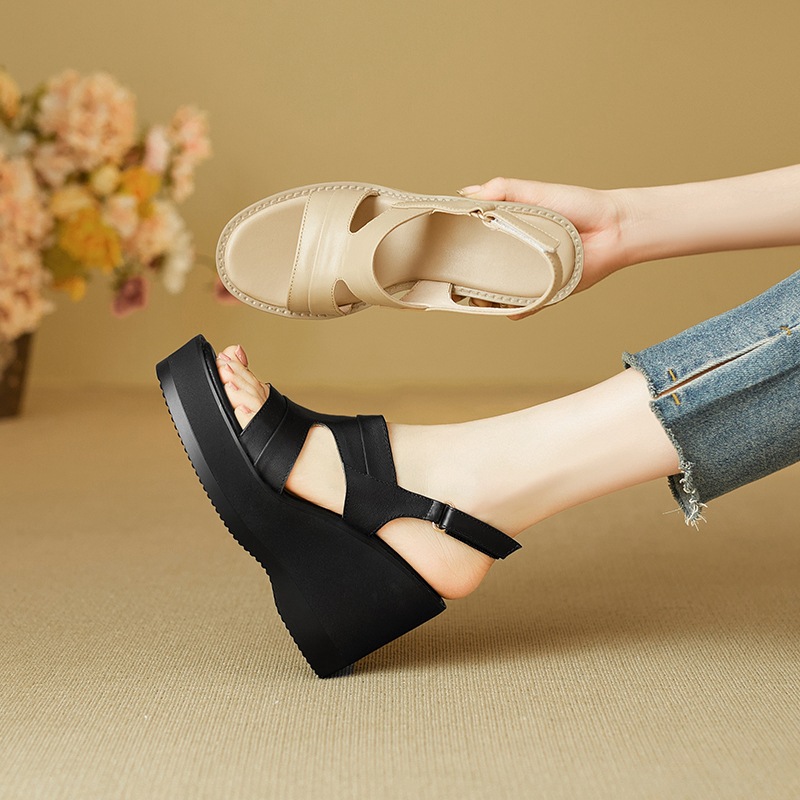 Sandal nữ hở mũi đế xuồng da bò cao gót quai ngang phong cách La Mã — đen