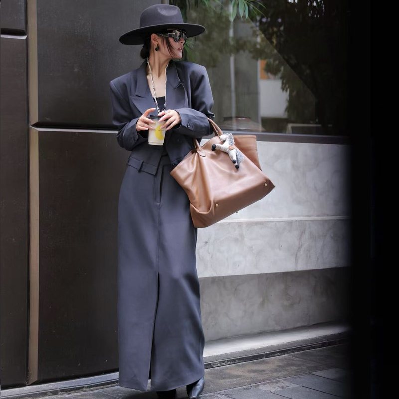 深圳南油女装秋季时尚翻领长袖上衣+开叉半裙两件套 穿出属于|undefined