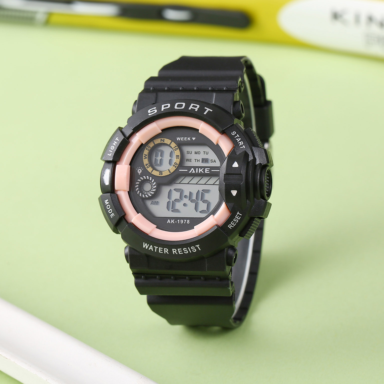 Ins Unicorn College Wind Watch estudiante resistente al agua anti-caída reloj electrónico deportivo duradero reloj multifuncional luz nocturna