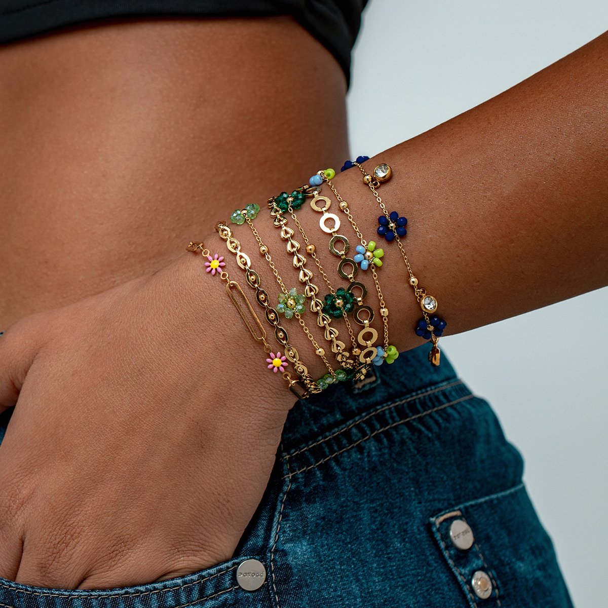 Lobster Trigger Clasp Closure Clasp Closure Type Retro Simple Style Flower Titanium Steel Bracelets In Bulk