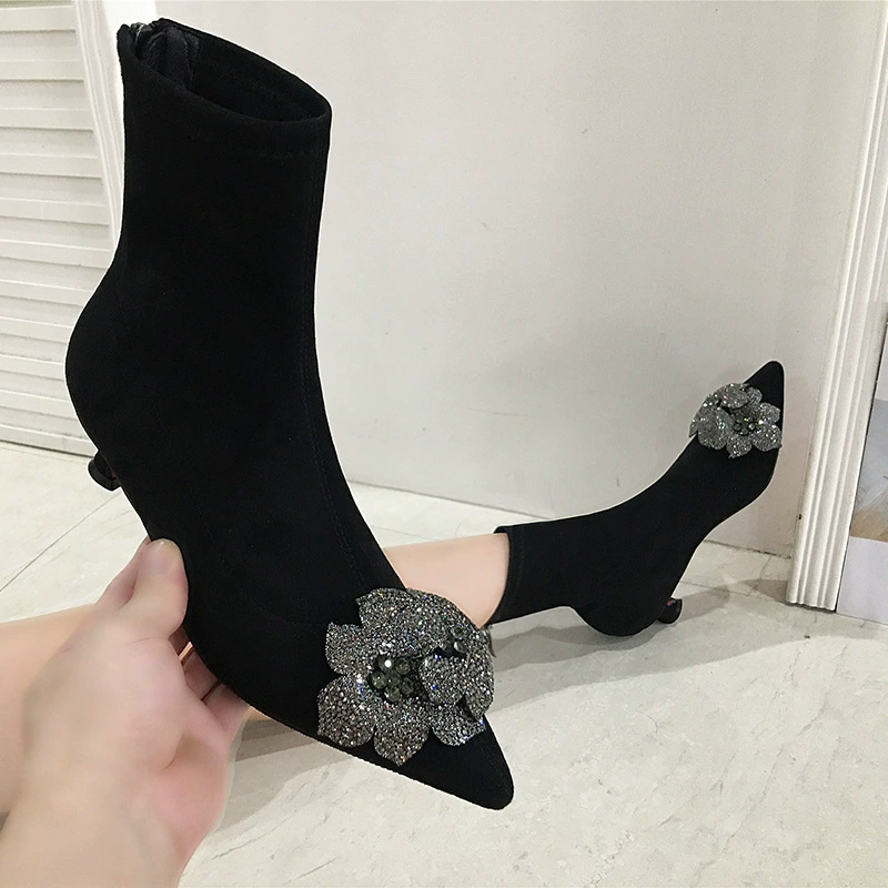 Осенне-зимние ботинки 2025, европейские челси на высоком каблуке, короткие ботинки для женщин, модные ботинки с острым носком, стразами, цветочным принтом, черные эластичные ботинки