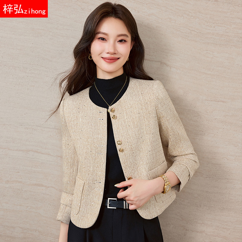 Women's light Chanel-style jacket, thin, new 2026 autumn collection, early autumn, high-end feel, short blazer for petite women, spring and autumn top Women's light Chanel-style jacket, thin, new 2026 autumn collection, early autumn, high-end feel, short blazer for petite women, spring and autumn top