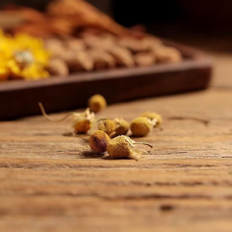 Dried Chamomile Flowers Yang Gan Ju Loose Herbal Tea 40g Jar quality and texture