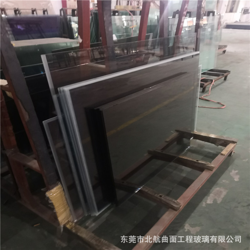 8mm镀膜钢化玻璃 制作加工 低辐射节能环保国家认证 建筑工程玻璃