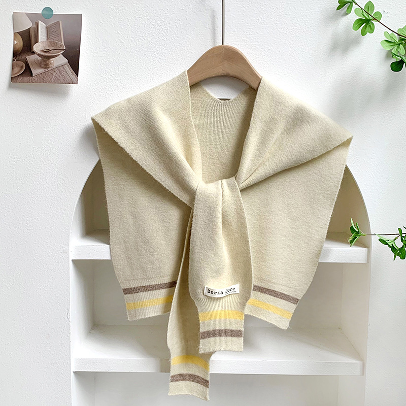 Nudo de punto, chalelas de mujer coreana, aire acondicionado de color sólido, primavera y verano, collar falso para proteger el cuello.