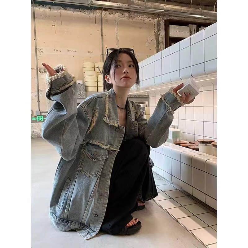 Retro frayed distressed ripped Denim coat for women Spring and Autumn loose casual all-matching workwear jacket trendy ins top Retro frayed distressed ripped Denim coat for women Spring and Autumn loose casual all-matching workwear jacket trendy ins top