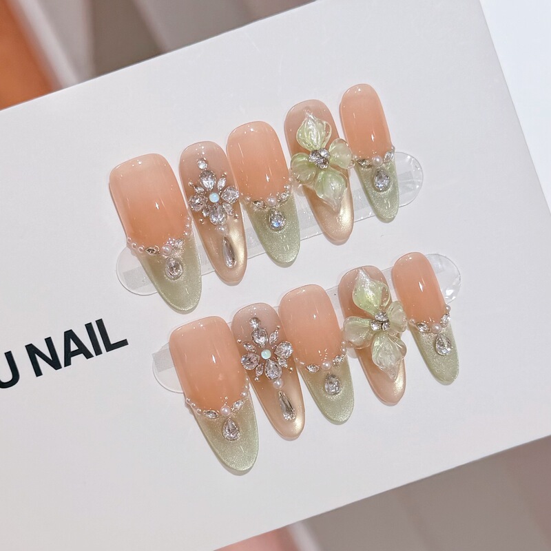 【Lime Hyacinth】Cat-Eye 3D Carved Diamond-Studded Fashion Luxury Handmade Wearable Nails Removable Nail Stickers