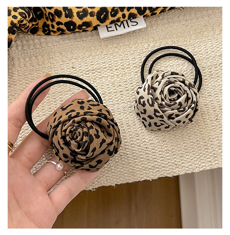 20g Weight Hair Tie Hair Accessories Type 1 Piece Quantity Holiday, Daily Occasion Cloth Material Leopard Pattern All Seasons Season Women's Gender Streetwear Style Streetwear Women's Leopard Cloth Hair Tie 5
