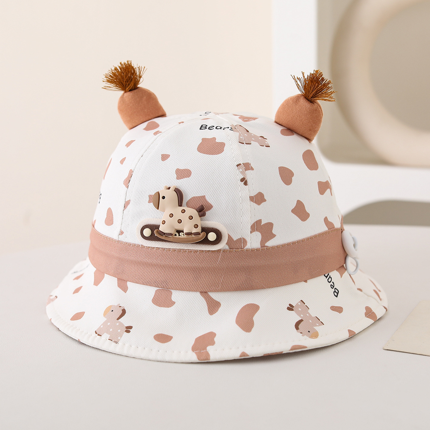 Cappello da sole per bambini a secchiello con pony per l'estate_voghion.com