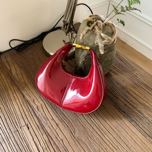 �������а���Ů2025�¿�r�и����μ�Ҹ�°��͹Űٴ�б����Ӱ�