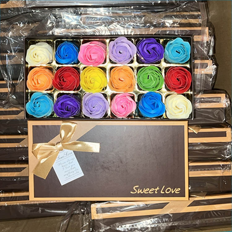 Fábrica al por mayor 18 Rosa jabón flor caja de regalo Día de San Valentín boda inauguración creativo práctico flor artificial regalo