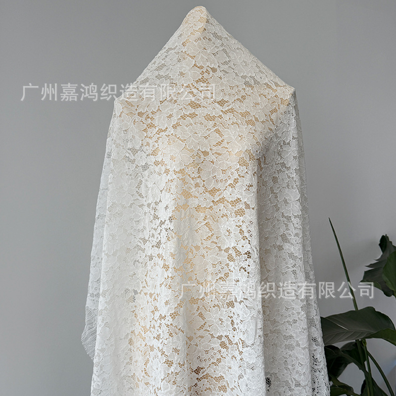 Tejido de encaje de pestañas de hebra 145 * 140cm encaje blanco y negro fábrica de albaricoques en stock de ropa de mujer tela de vestido