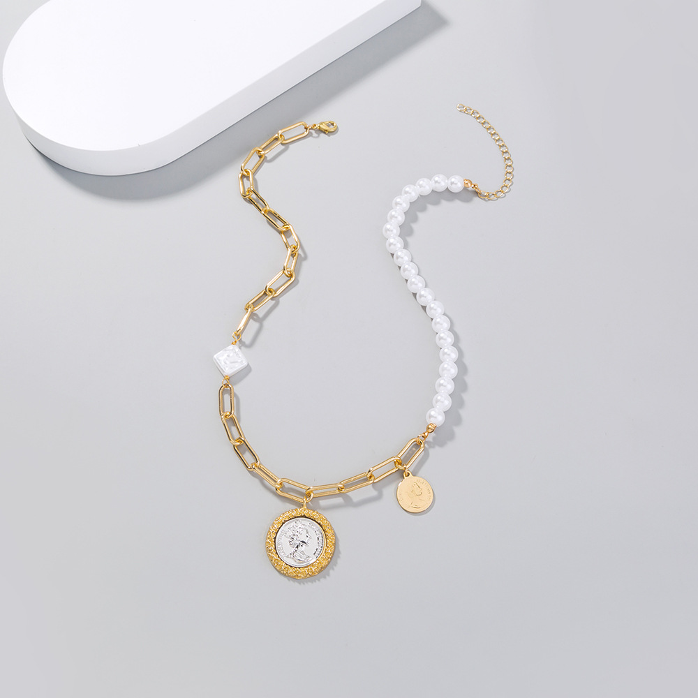 Fashion Retro Ladies Pearl Metal Coin Clavicle Alloy Chain