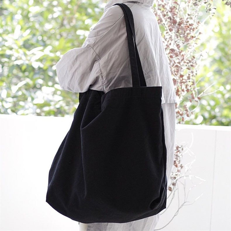 New suburban Japanese style canvas bag, large capacity single shoulder shopping bag, versatile, simple, everyday literary
