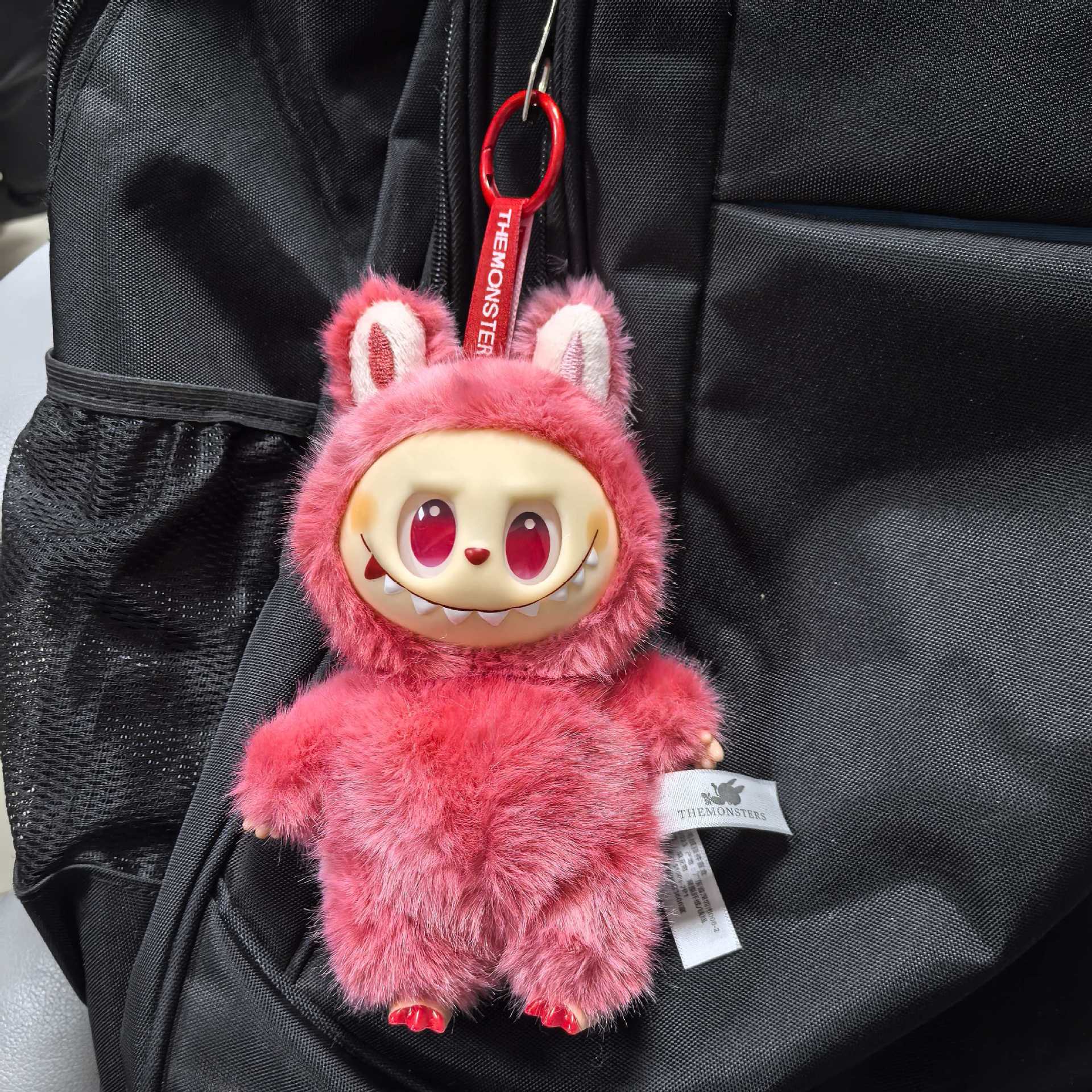 3 generaciones de colgantes de peluche labubu barraca explosiva muñeca conejo pellizco muñeca regalos pellizco música