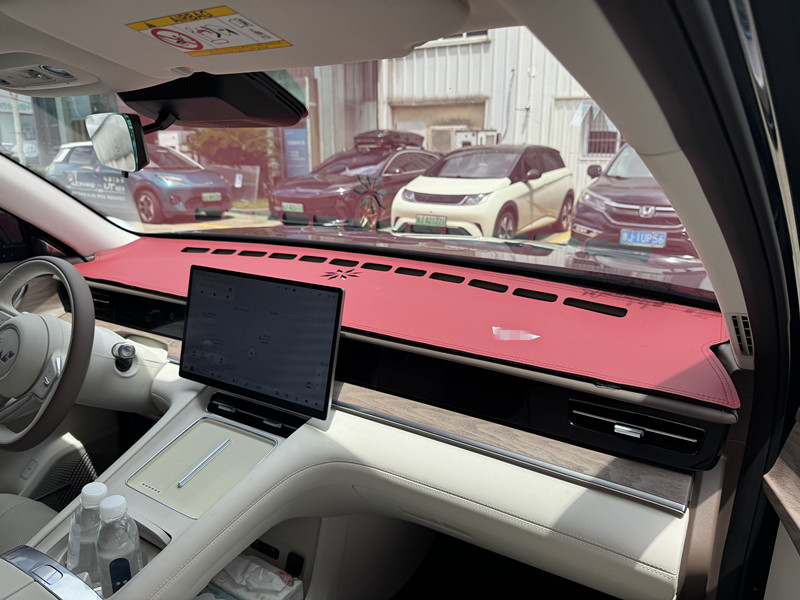 Wuling Starlight L central control instrument panel sunshade, heat-insulating suede anti-glare mat, decorative modification accessories wholesale