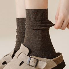 韓国版美ラードの斑点の山の靴下の女性の秋冬の純色の百合の縦の穴の条の厚い保温の靴下の子供の中の筒の靴下
