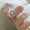 Серебристый