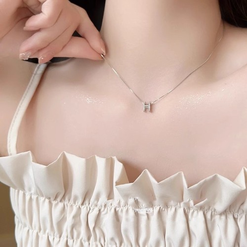 2025 New High-End, Student-Friendly Accessory, Premium Lightweight Luxury, Unique and Versatile Lockchain Made of S925 Pure Silver