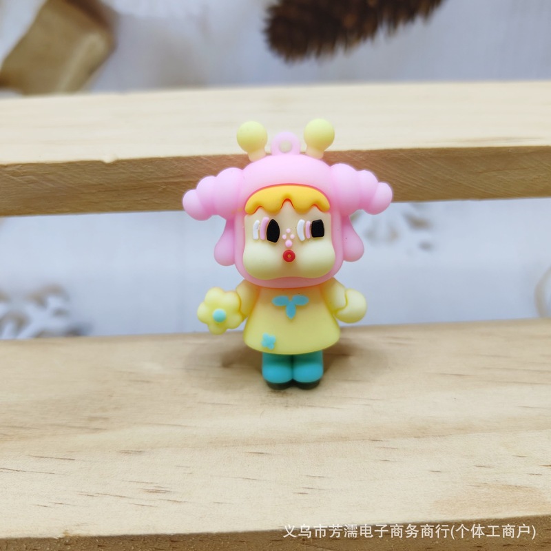 新しい国境を越えた泣いている赤ちゃん東南アジアブラインドボックスヌードバージョンキーホルダー人形かわいい漫画バッグギフトハンギング人形|undefined