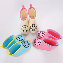 追星足卡通笑脸儿童雨鞋男女幼儿宝宝学生雨靴套胶鞋可搭雨衣套装