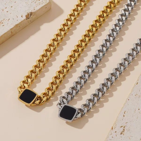 European and American Style Bold Titanium Steel Thick Chain Necklace, Niche Versatile Black Square Clavicle Chain Choker for Women, Summer Stainless Steel