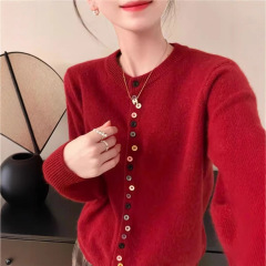 彩色扣子毛衣女2025秋冬新款小香风显瘦百搭柔软长袖上衣针织开衫