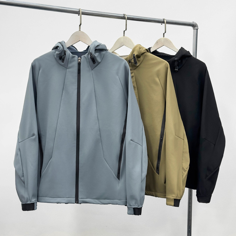 Dijia's Affordable Softshell Jacket with Fleece Lining for Men and Women, Windproof and Waterproof, Suitable for Autumn and Winter Outdoor Casual Wear, Hooded Jacket, Lightweight Dijia's Affordable Softshell Jacket with Fleece Lining for Men and Women, Windproof and Waterproof, Suitable for Autumn and Winter Outdoor Casual Wear, Hooded Jacket, Lightweight