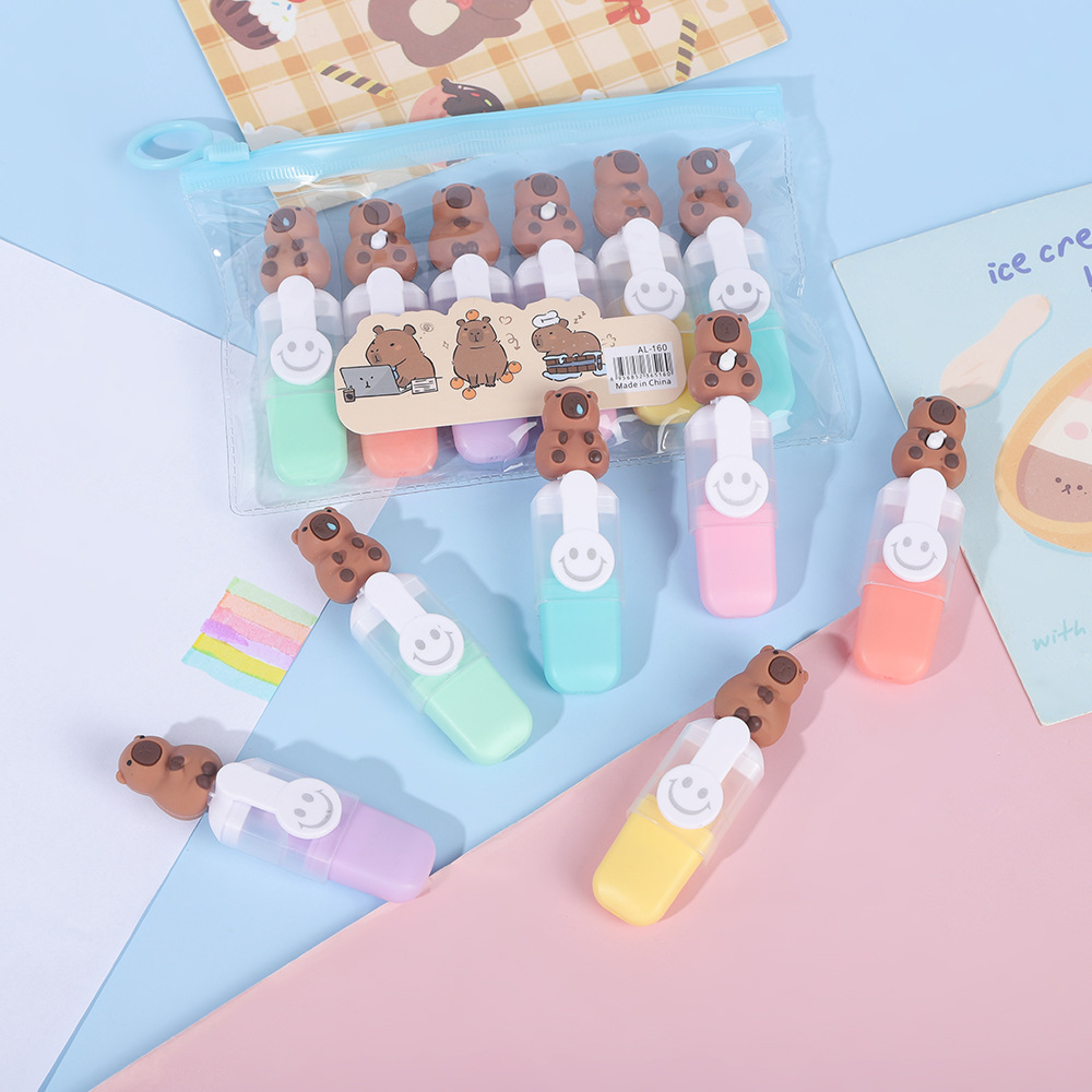 Capibara mini resaltador adorable estudiante dibujo creativo pintado trazos de coloración marcador clave