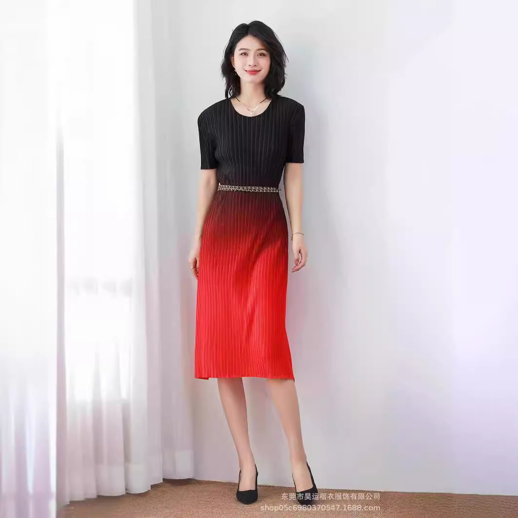 Summer fashionable elegant long skirt with a round collar