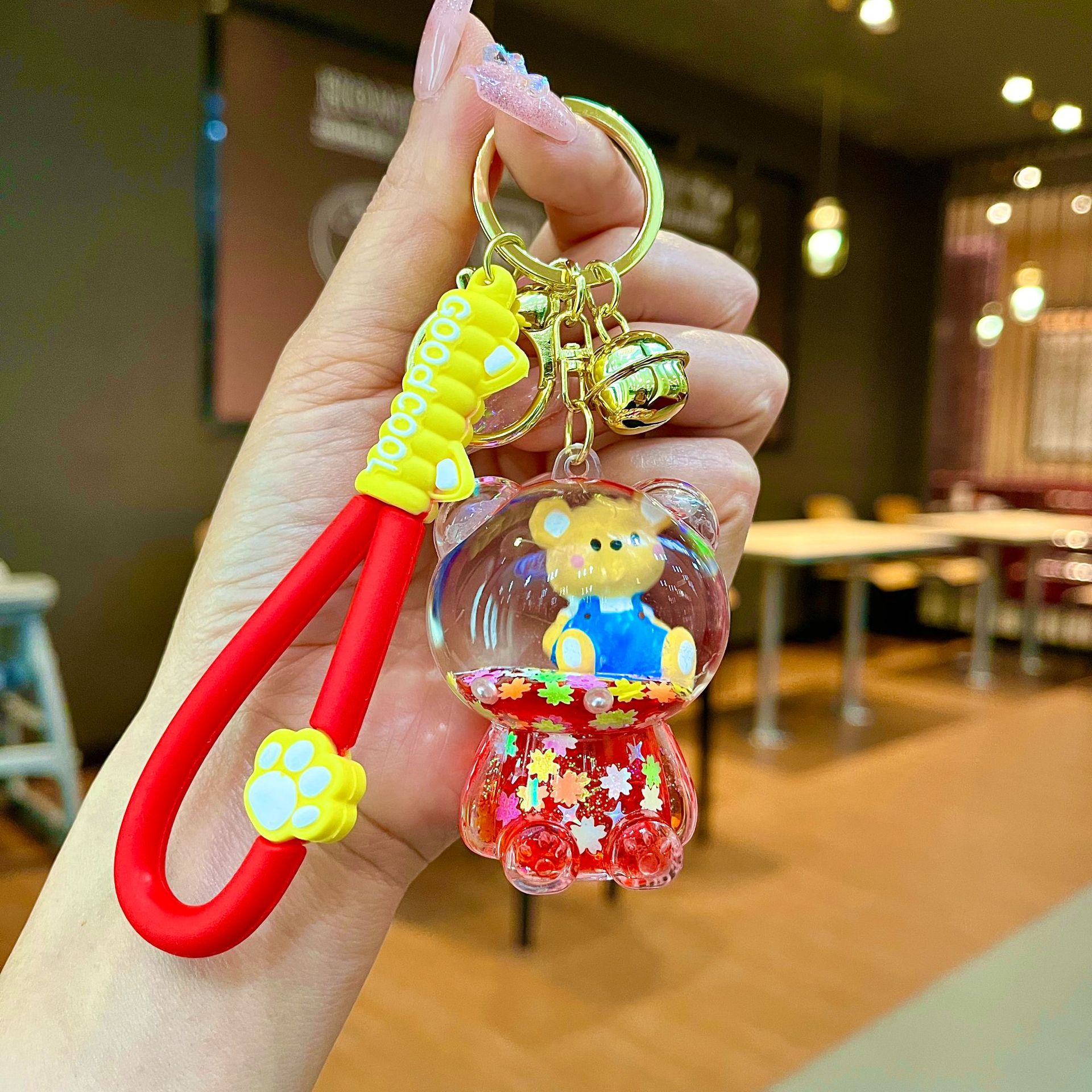 Nuevo llavero de dados luminosos con aceite, cuentas de burbujas, dados, colgantes de botella de arena de cristal, colgantes de bolsas al por mayor