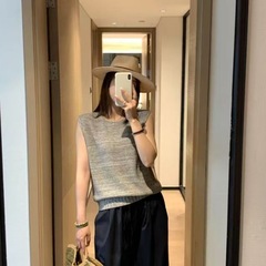 071102 ノースリーブ 2025 夏の新スタイルチョッキ袖ベストニットベスト女性の年齢軽減レイヤードソフトトップ