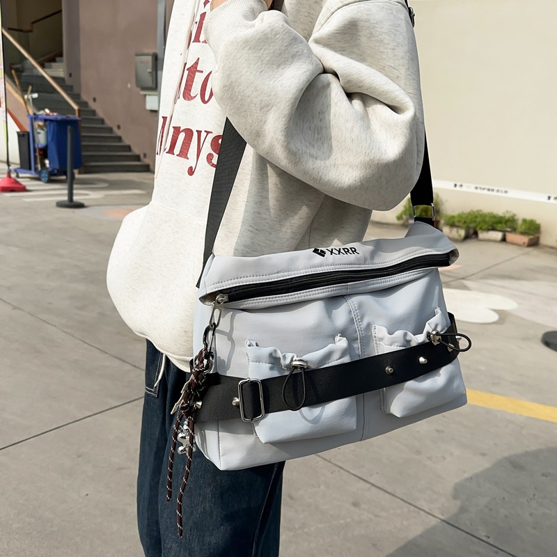 新款大容量港风中性抽绳多兜款睿营挎包2024机车男女款单肩斜挎包