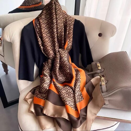 Spring and summer new versatile silk scarves, high-end silk scarves for girls, big-name scarves, autumn fashion long scarves, sun protection shawls wholesale