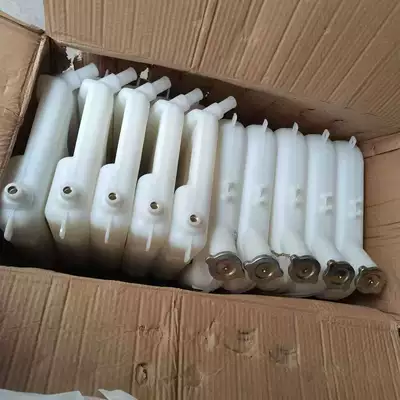 Water tank – Jiefang J6P cab small water tank