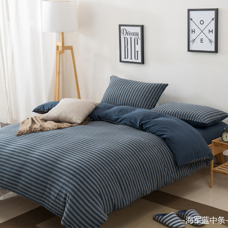 네이비 중간 줄무늬