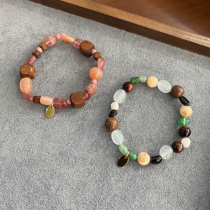 Spring and Summer New Romantic Strawberry Crystal Sunstone Bracelet with Niche Design Agate Blue Tiger Eye Stone Beaded Bracelet Spring and Summer New Romantic Strawberry Crystal Sunstone Bracelet with Niche Design Agate Blue Tiger Eye Stone Beaded Bracelet
