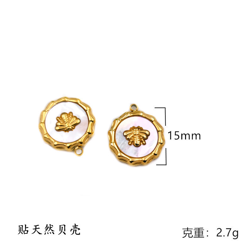 114# Shell Bee Pendant