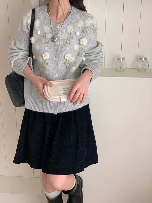 温柔风毛衣外套秋冬新款女装高级感宽松清新甜美花朵针织开衫上衣|undefined
