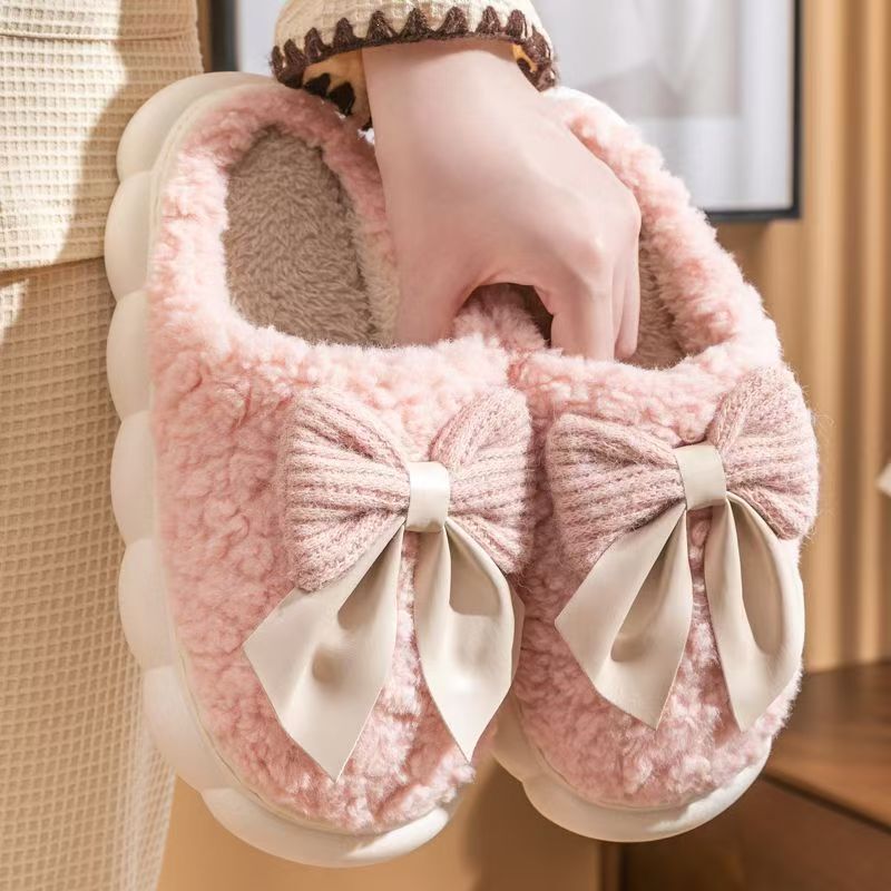 Cotton slippers for couples, stylish and thickened for warmth, suitable for both men and women, lightweight home slippers Cotton slippers for couples, stylish and thickened for warmth, suitable for both men and women, lightweight home slippers