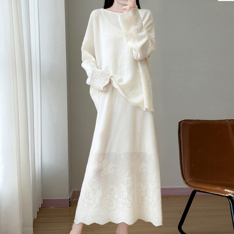 Women's two-piece set featuring a round-neck, jacquard-patterned, pure wool sweater and a loose-fitting, long-sleeved sweater paired with a V-neck, long dress – a stylish and elegant ensemble