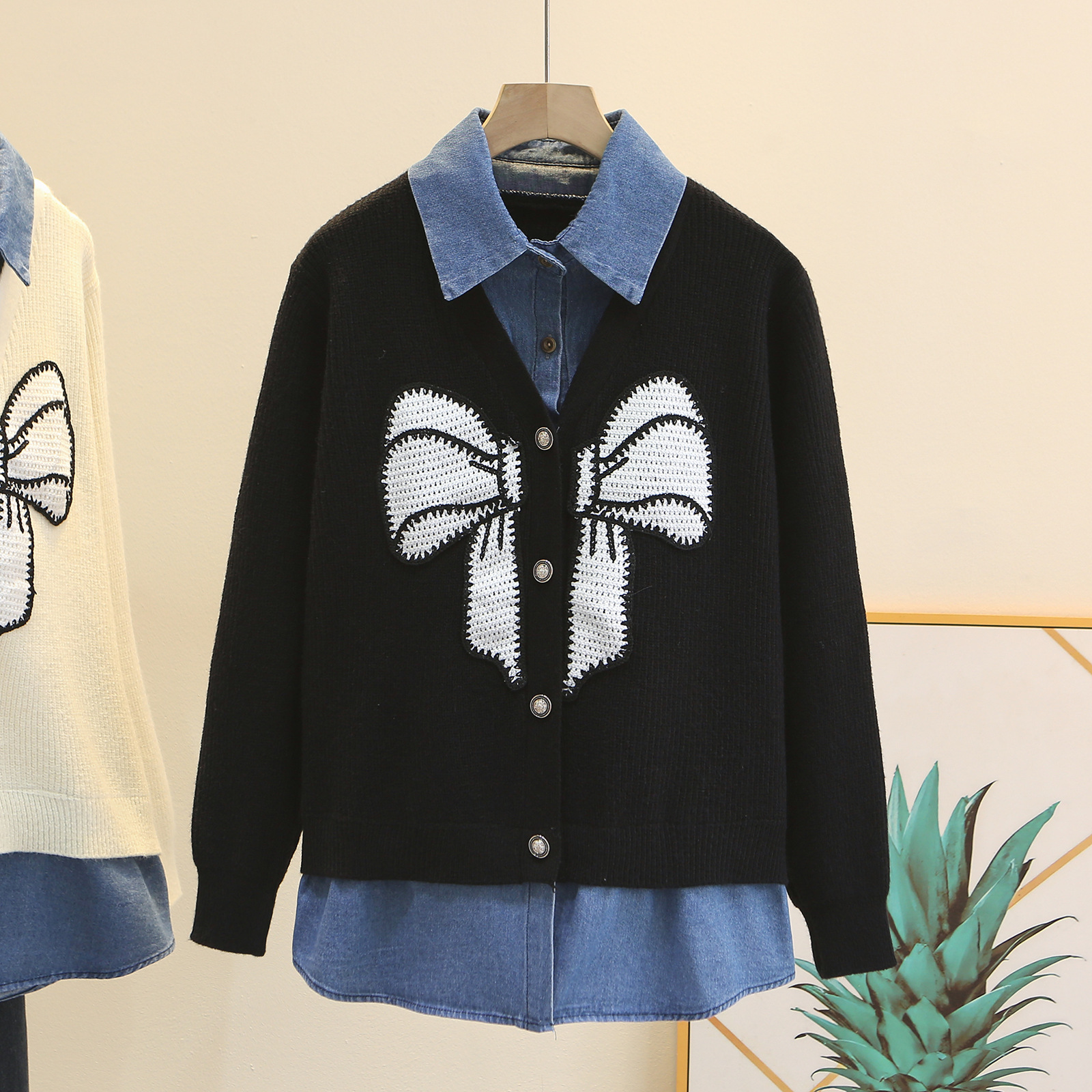 Cárdigan de dos piezas falso bordado de estilo francés para mujer de talla grande, diseño patchwork de mezclilla con lazo, prenda exterior de moda de otoño_voghion.com