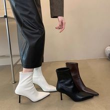 2024复古女尖头时装靴洋气新款荔枝纹纯色轻奢港式短靴感气质